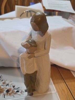 Demdaco Mother and Child Wood Sculpture - Cream & Brown